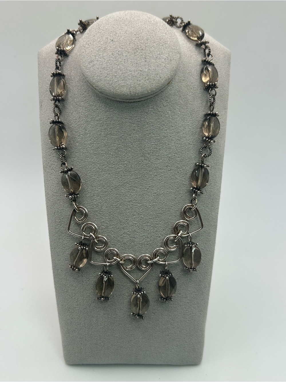 880154-100526 Vintage sterling silver wire and smoky quartz necklace